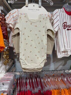 NWT Quincy Mae 2 Pack Jersey BodySuits